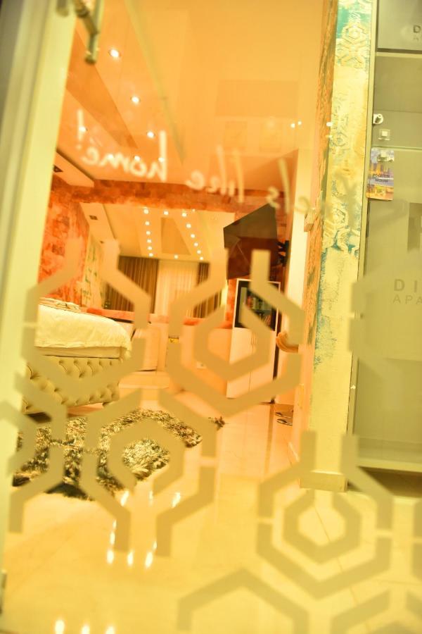 Design Apartment Premium Spa Lux 4 Star "Dubai" Completely Private Wellness & Spa Free Included Sauna & Jacuzzi & Salt Wall & Fire Place & 3D Ceilings & Business Wifi & Netflix & Keyless Code Entry & Full Smart App & Secure 2 Parking Place Чуприя Екстер'єр фото