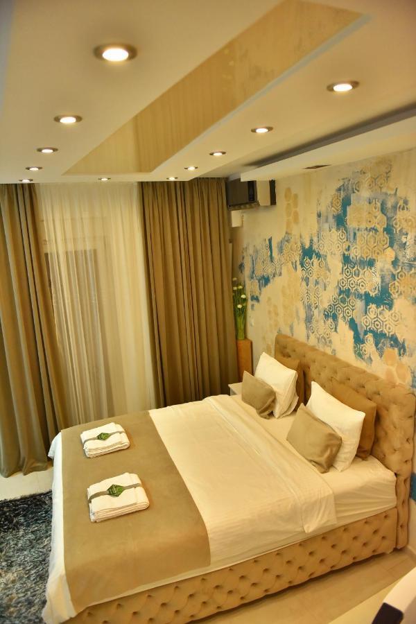 Design Apartment Premium Spa Lux 4 Star "Dubai" Completely Private Wellness & Spa Free Included Sauna & Jacuzzi & Salt Wall & Fire Place & 3D Ceilings & Business Wifi & Netflix & Keyless Code Entry & Full Smart App & Secure 2 Parking Place Чуприя Екстер'єр фото
